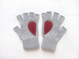 Heart Gloves / Gray
